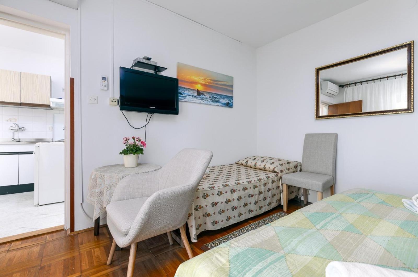 Ana Apartment Пореч Екстериор снимка
